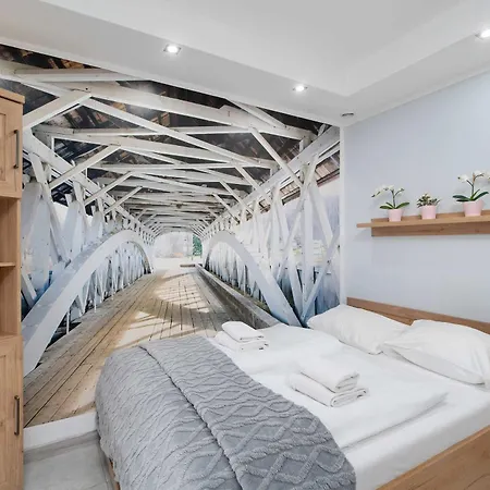 Charming With Parking And Balcony In By Renters Appartamento *