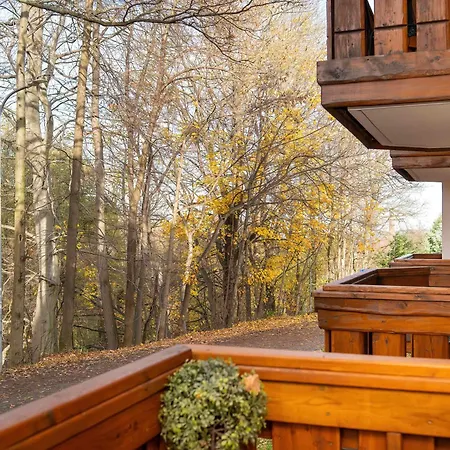 아파트 Charming With Parking And Balcony In By Renters *